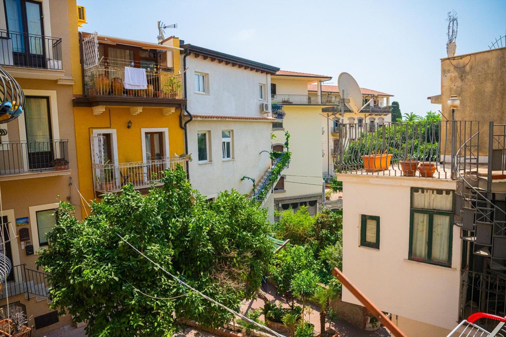 Ottaviano Suite - Elegante Attico Vista Mare Taormina Exterior foto